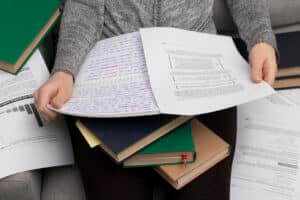 Cómo organizar tus apuntes para exámenes con inteligencia artificial