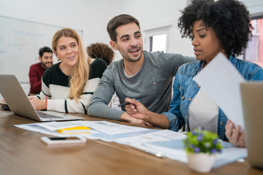 IA para hacer tareas: Ideas inteligentes para estudiar mejor (y más rápido)